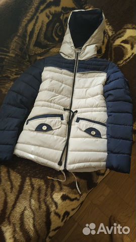 Куртка новая 42