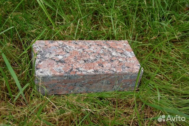 Брусчатка гранитная термо 20х10х5см, Капустинское Брусчатка гранитная термо 20х10х5см, Капустинское