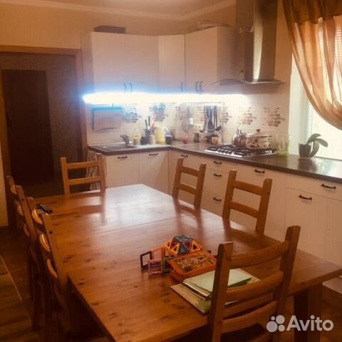 Дом 180 м² на участке 10 сот.