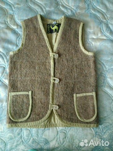 Жилет из верблюжей шерсти новый
