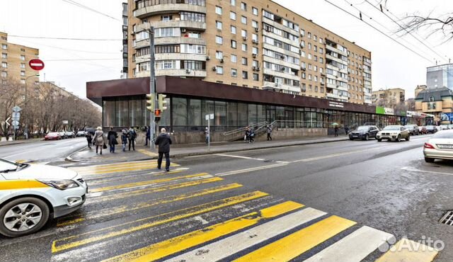 Помещение свободного назначения, 376 м²