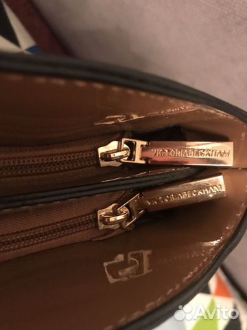Сумка Victoria Beckham коричневая лакированная