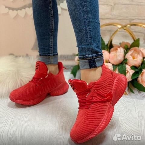 Кроссовки Adidas 36,38,39 зима