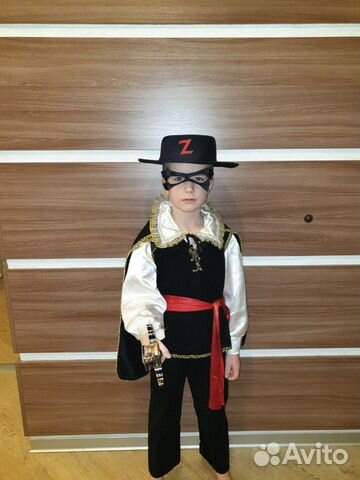 Костюм на праздник Zorro Костюм на праздник Zorro