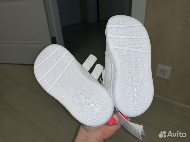 Кроссовки adidas для девочки Кроссовки adidas для девочки