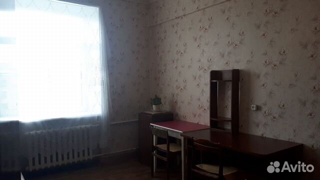 комната в кирпичном доме Ломоносова