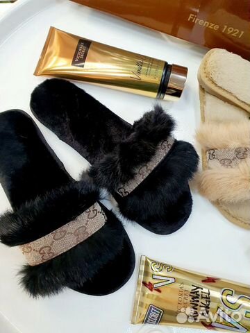 Новые меховые домашние тапочки Gucci Гуччи Новые меховые домашние тапочки Gucci Гуччи