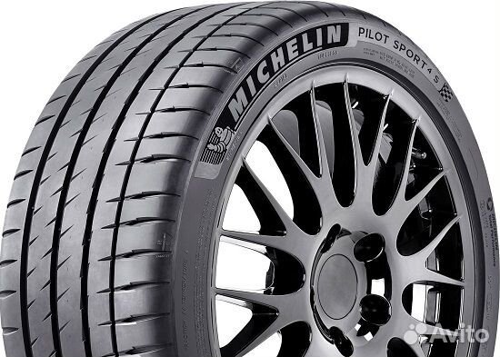 Michelin Pilot Sport 4 S 305/30R20