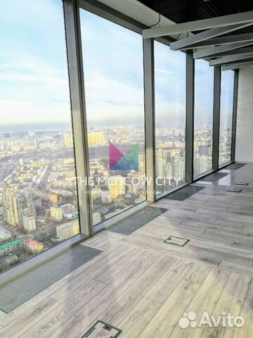Офисное помещение, 704 м²