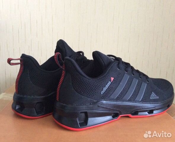 Кроссовки Adidas на сетке модель 2020г весна-лето Кроссовки Adidas на сетке модель 2020г весна-лето