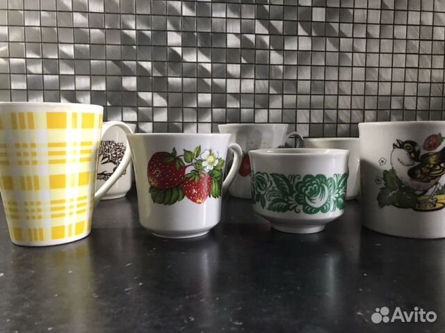 Посуда (чашки, тарелки, рюмки) Посуда (чашки, тарелки, рюмки)