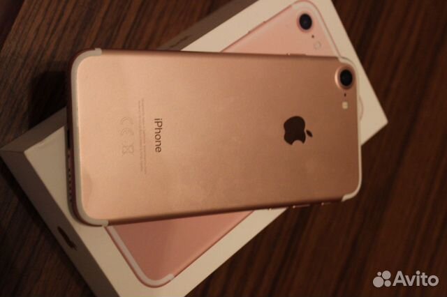 Телефон iPhone 7 32 GB Телефон iPhone 7 32 GB
