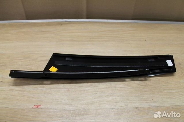 Накладка рамки двери передней левой Mercedes GLC-k