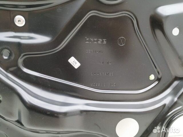 Стеклоподъемник задний правый 3AF839462C VW Passat