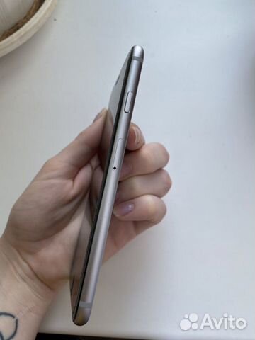 Телефон iPhone 6s Телефон iPhone 6s