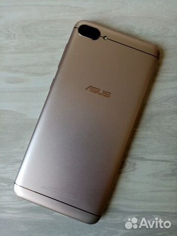 Телефон Asus Телефон Asus