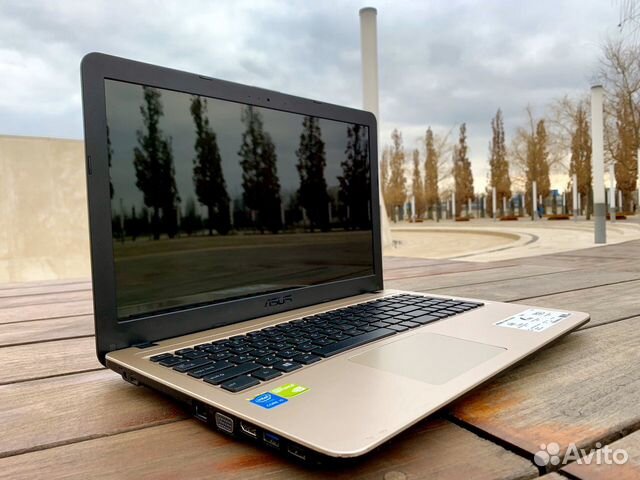 Asus 15,6 игровой : i5-5200, GeForce 920M, 4гб Asus 15,6 игровой : i5-5200, GeForce 920M, 4гб