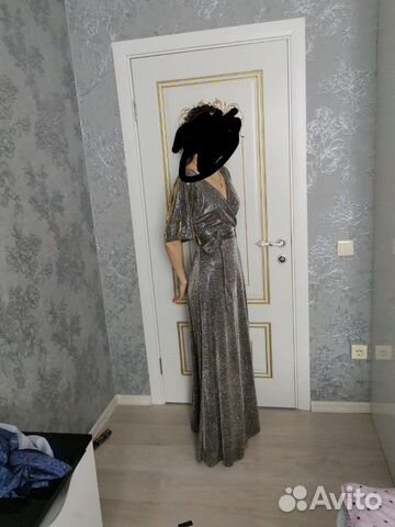 Платья