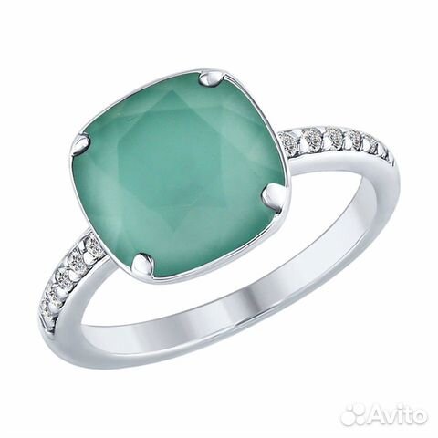 Серебряное кольцо с кристаллом Swarovski