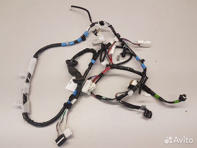 Проводка багажника Toyota RAV 4 IV 40 CA40 Проводка багажника Toyota RAV 4 IV 40 CA40