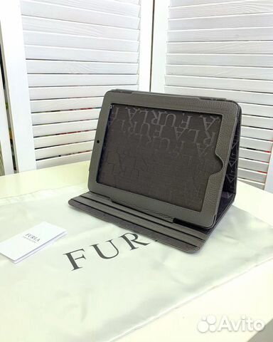 Furla оригинал новый чехол-книжка с подставкой Furla оригинал новый чехол-книжка с подставкой