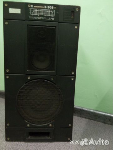 Акустические стационарные бытовые колонки