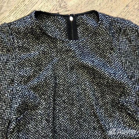 Новое платье Dolce Gabbana р. 36 Оригинал Новое платье Dolce Gabbana р. 36 Оригинал