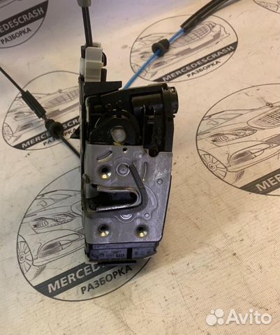 Замок задний левый Мерседес w204