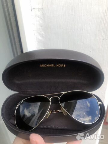 Очки солнцезащитные женские Michael Kors Очки солнцезащитные женские Michael Kors