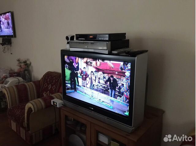Телевизор кинескоп 1080i HD toshiba 36JW9UR