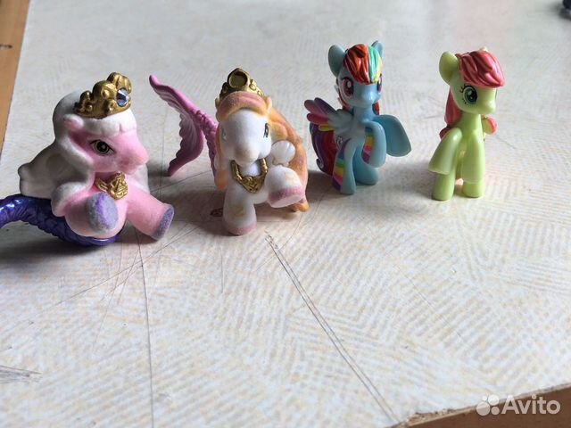 Маленькие игрушки My Little Pony и Filly Маленькие игрушки My Little Pony и Filly