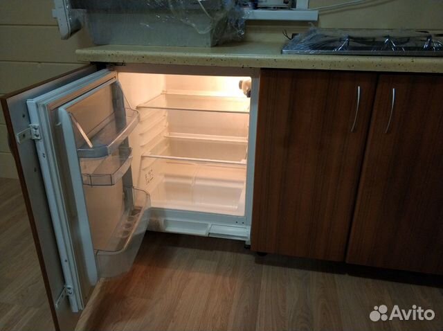 Встраиваемый холодильник Electrolux ERU 14310 Встраиваемый холодильник Electrolux ERU 14310
