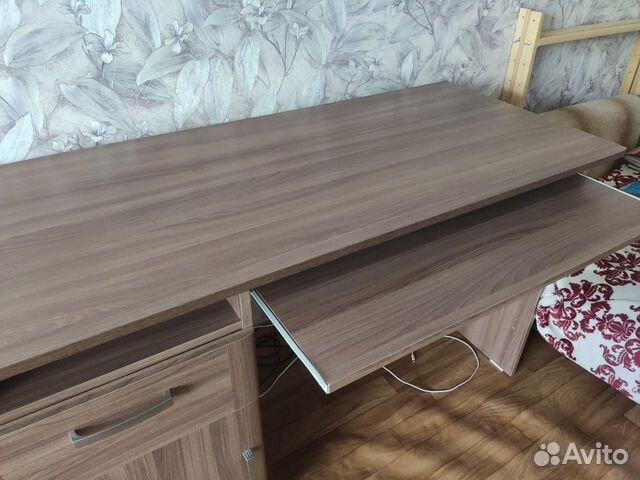 Стол письменный(компьютерный) Стол письменный(компьютерный)