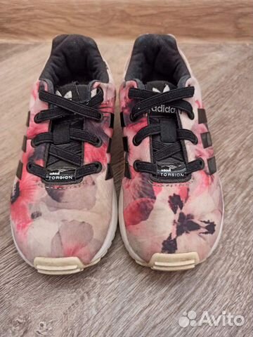 Кроссовки Adidas