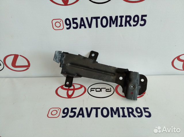 Кронштейн BMW X5 M E70, S63 2011