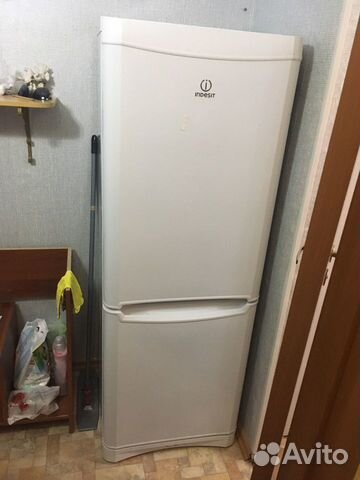 Холодильник indesit
