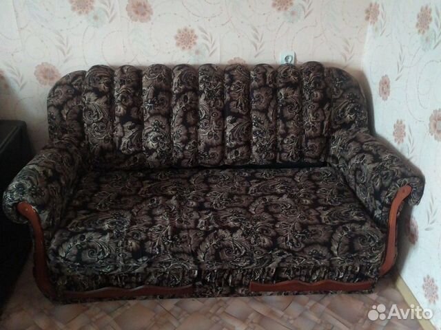 Диван
