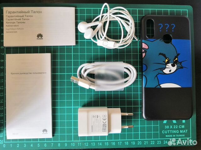 Телефон Huawei Nova 3i