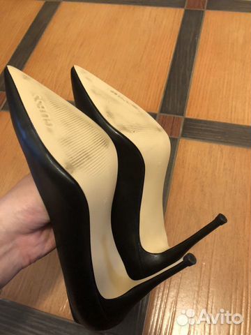 Туфли Guess 38 р. новые Туфли Guess 38 р. новые