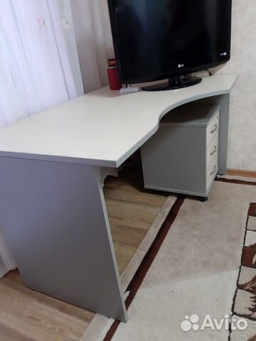 Компьютерный стол Компьютерный стол