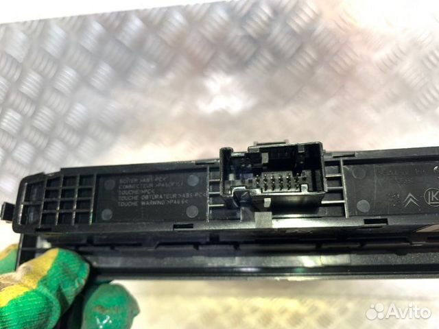 Кнопка многофункциональная Peugeot 308 1.6 2010