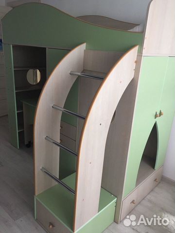 Кровать-чердак (двухъярусная кровать) Кровать-чердак (двухъярусная кровать)