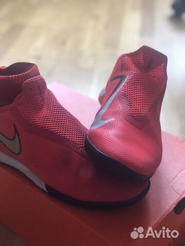 Футзалки Nike React Phantom VSN Футзалки Nike React Phantom VSN