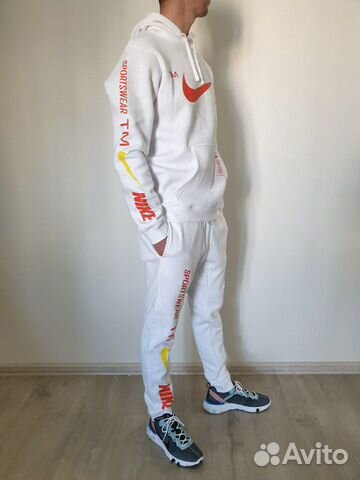 Костюм спортивный Nike новый оригинал Костюм спортивный Nike новый оригинал