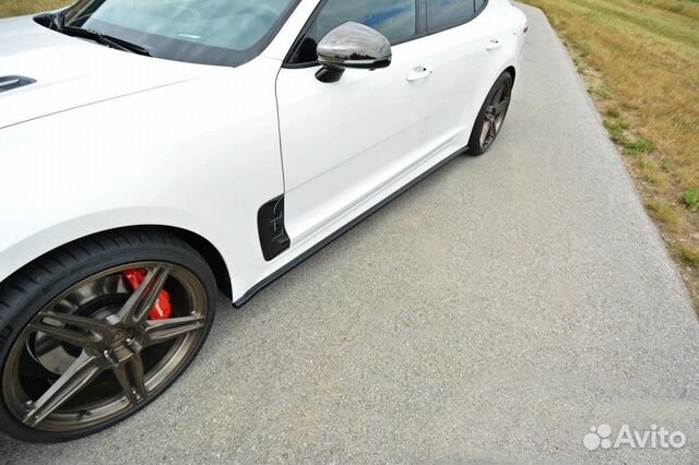 Накладки на пороги лезвия для Kia Stinger 1GT Накладки на пороги лезвия для Kia Stinger 1GT