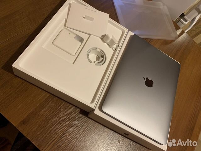 MacBook Pro (13-Inch,2019) custom i7/16/ 1TB/новый