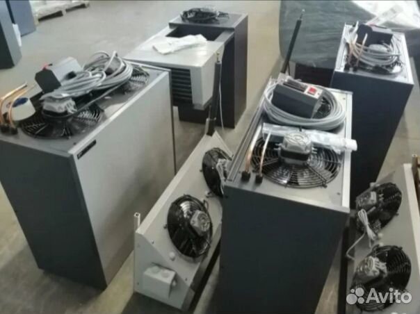 Split system refrigeration for cold store