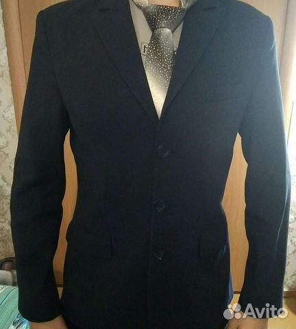 Продам школьную форму для мальчика