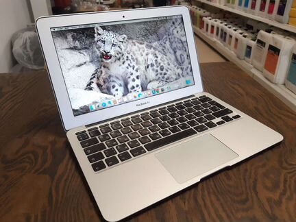 Apple MacBook Air 11 i5 4gb 121gb