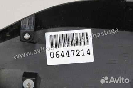 Молдинг двери левый задний Nissan Murano (Z52)